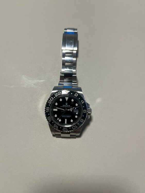 ロレックス GMTマスター 116710l（高級時計）の商品画像 - 査定依頼日：2025年1月11日 - 最高査定価格：1,700,000円