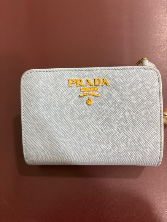 プラダ  （ブランドバッグ）の商品画像 - 査定依頼日：2025年6月18日 - 最高査定価格：30,000円