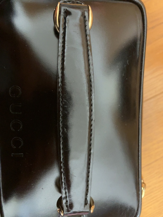 バンブーバニティ　エナメル（ブランドバッグ）の商品画像 - 査定依頼日：2025年12月23日 - 最高査定価格：2,000円