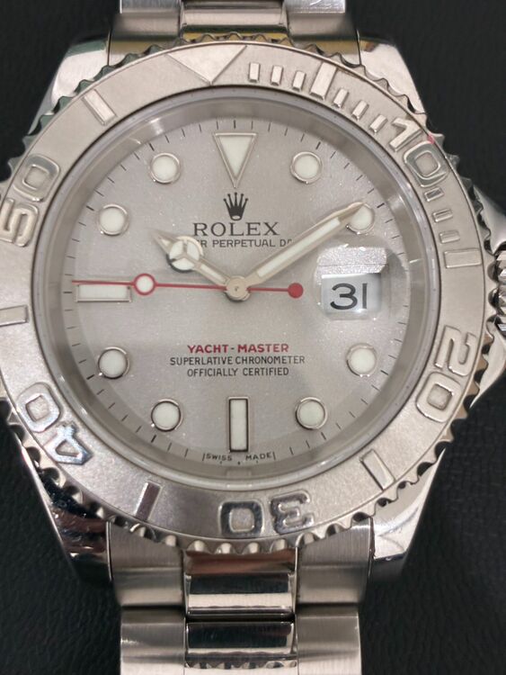 ロレックス ヨットマスター 16622 （高級時計）の商品画像 - 査定依頼日：2025年11月7日 - 最高査定価格：1,200,000円