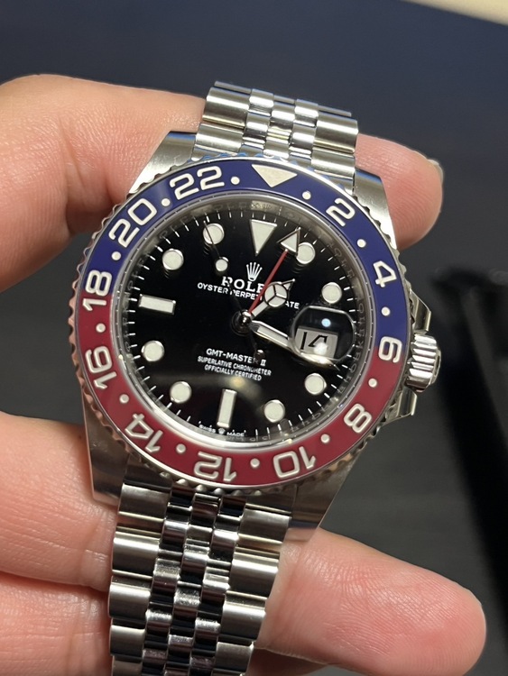 126710BLROジュビリーブレス（高級時計）の商品画像 - 査定依頼日：2025年12月22日 - 最高査定価格：3,400,000円