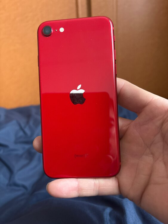 iPhone SE (第 3 世代) 128GB au（スマホ）の商品画像 - 査定依頼日：2025年3月29日 - 最高査定価格：34,000円