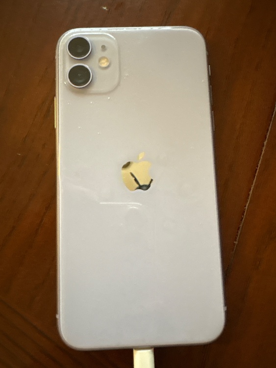 iPhone11（スマホ）の商品画像 - 査定依頼日：2025年12月6日 - 最高査定価格：25,000円