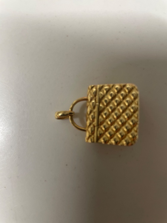 18金ダイヤ（金・貴金属）の商品画像 - 査定依頼日：2026年4月23日 - 最高査定価格：200,000円