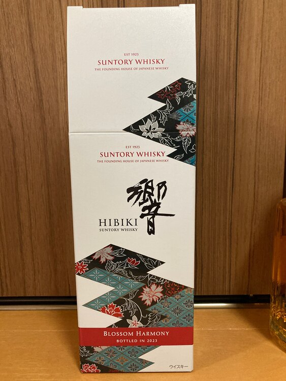 響ブロッサムハーモニー2023（お酒）の商品画像 - 査定依頼日：2025年1月8日 - 最高査定価格：16,000円