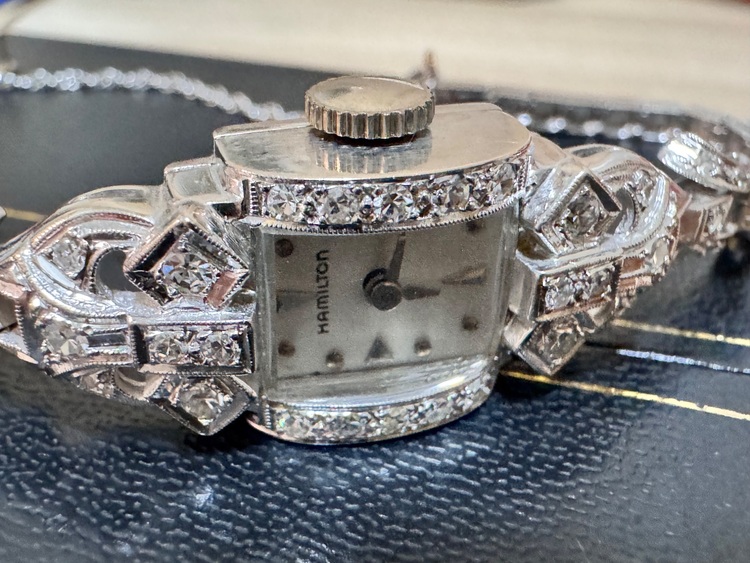 アンティークハミルトン腕時計（高級時計）の商品画像 - 査定依頼日：2025年7月4日 - 最高査定価格：200,000円