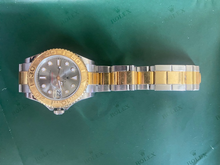 ヨットマスター　ボーイズ（高級時計）の商品画像 - 査定依頼日：2025年7月27日 - 最高査定価格：1,200,000円