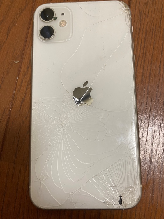 iPhone iPhone11 Pro Max 512GB SIMフリー（スマホ）の商品画像 - 査定依頼日：2026年7月21日 - 最高査定価格：15,000円
