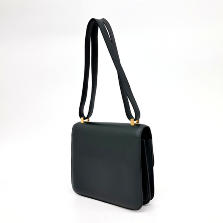 コンスタンス24（ブランドバッグ）の商品画像 - 査定依頼日：2025年8月11日 - 最高査定価格：1,300,000円