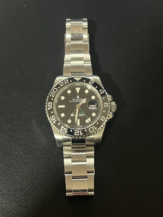 ロレックス GMTマスター 116710Ln（高級時計）の商品画像 - 査定依頼日：2025年3月2日 - 最高査定価格：1,800,000円