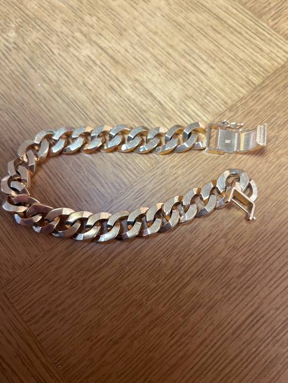 ブレスレット（金・貴金属）の商品画像 - 査定依頼日：2026年1月23日 - 最高査定価格：1,200,000円