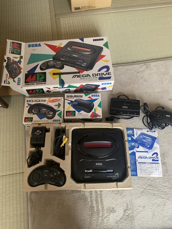 メガドライブ2 本体（ゲーム機本体・ゲームソフト）の商品画像 - 査定依頼日：2021年6月26日 - 最高査定価格：4,000円
