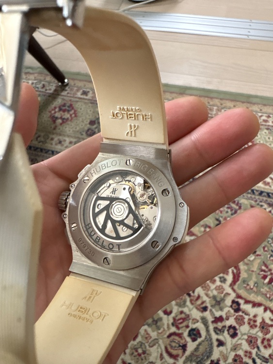 ウブロ ビックバン （高級時計）の商品画像 - 査定依頼日：2025年7月29日 - 最高査定価格：950,000円