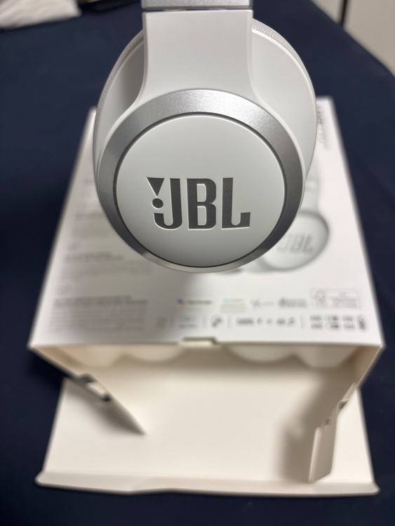 JBL LIVE770NC（オーディオ・スピーカー）の商品画像 - 査定依頼日：2026年3月31日 - 最高査定価格：2,100円