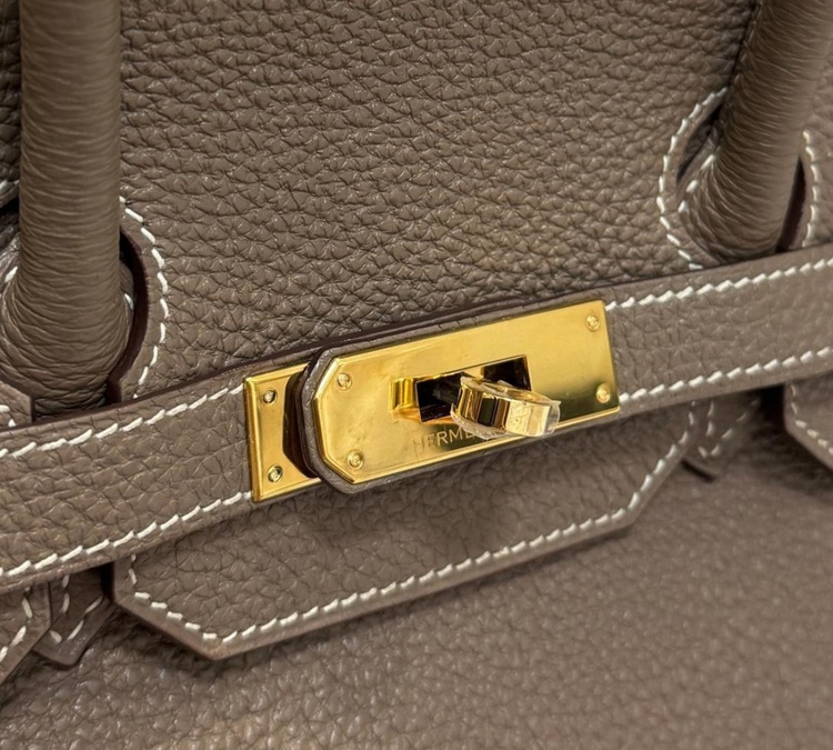 エルメス バーキン （ブランドバッグ）の商品画像 - 査定依頼日：2025年12月9日 - 最高査定価格：2,200,000円