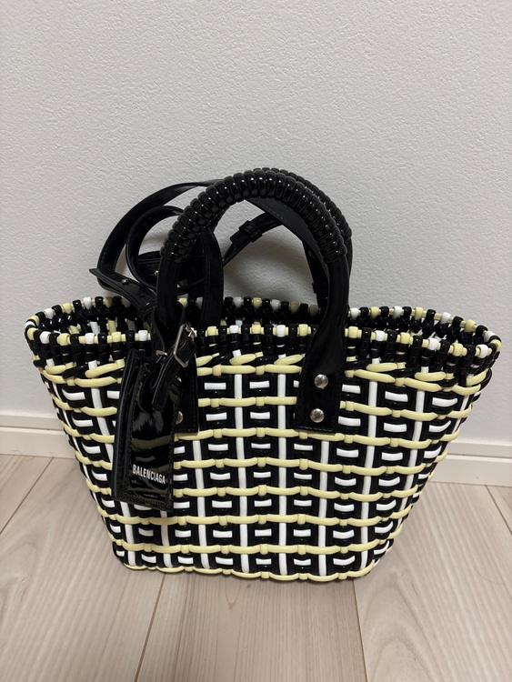 バレンシアガ  （ブランドバッグ）の商品画像 - 査定依頼日：2025年11月8日 - 最高査定価格：60,000円