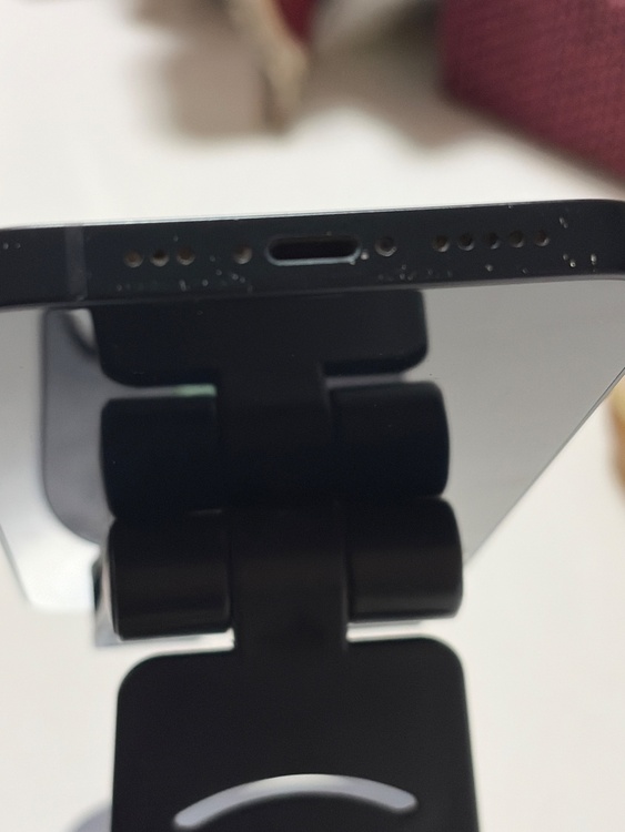 iPhone 13 128GB SIMフリー（スマホ）の商品画像 - 査定依頼日：2026年3月22日 - 最高査定価格：28,000円