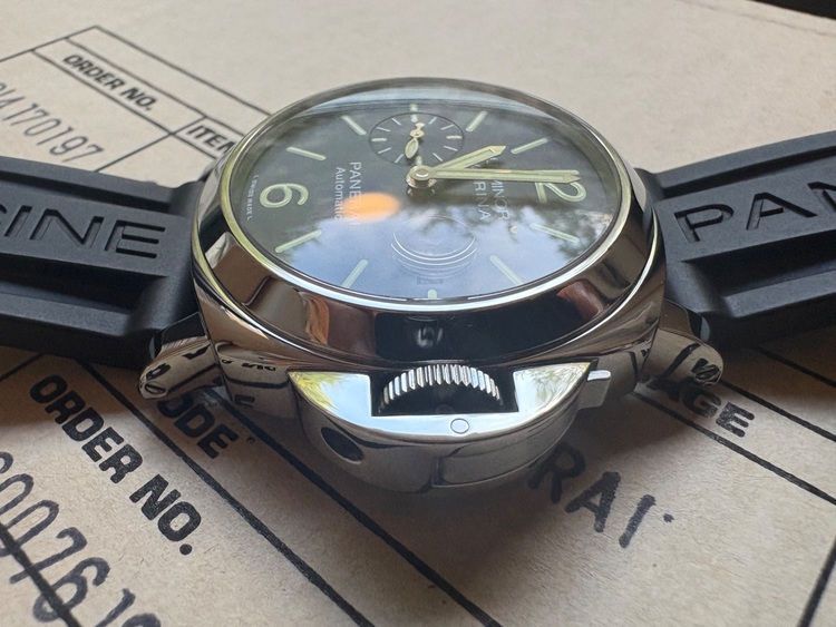 パネライ ルミノール pam01104（高級時計）の商品画像 - 査定依頼日：2025年8月18日 - 最高査定価格：540,000円
