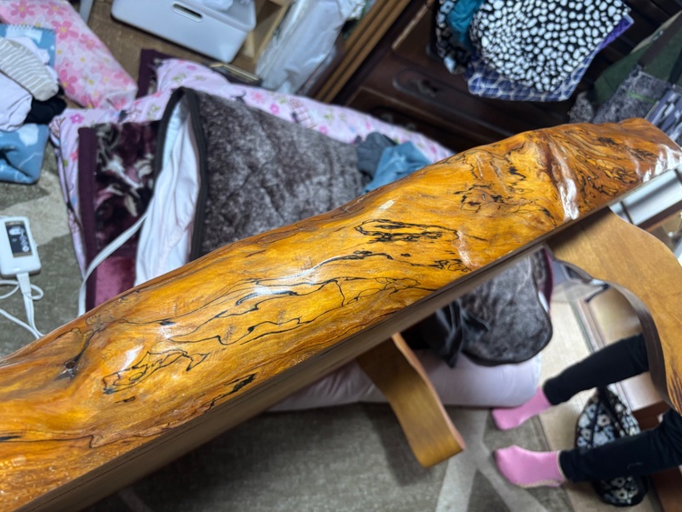 欅 一枚板テーブル（美術品・骨董品）の商品画像 - 査定依頼日：2026年4月13日 - 最高査定価格：100,000円