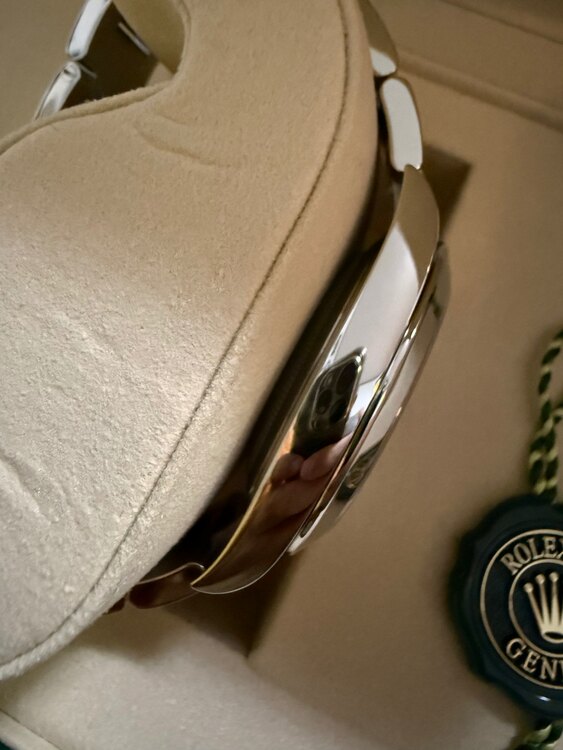 デイトジャスト 41 ミントグリーン（高級時計）の商品画像 - 査定依頼日：2025年5月5日 - 最高査定価格：1,430,000円