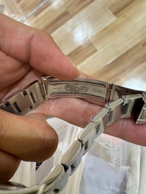 ロレックス エクスプローラー 11427（高級時計）の商品画像 - 査定依頼日：2025年8月31日 - 最高査定価格：860,000円