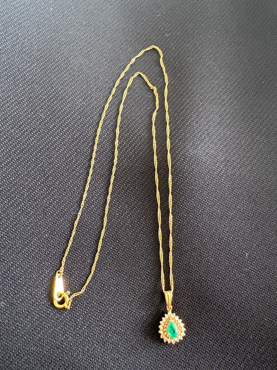 ネックレス（宝石）の商品画像 - 査定依頼日：2026年1月21日 - 最高査定価格：300,000円