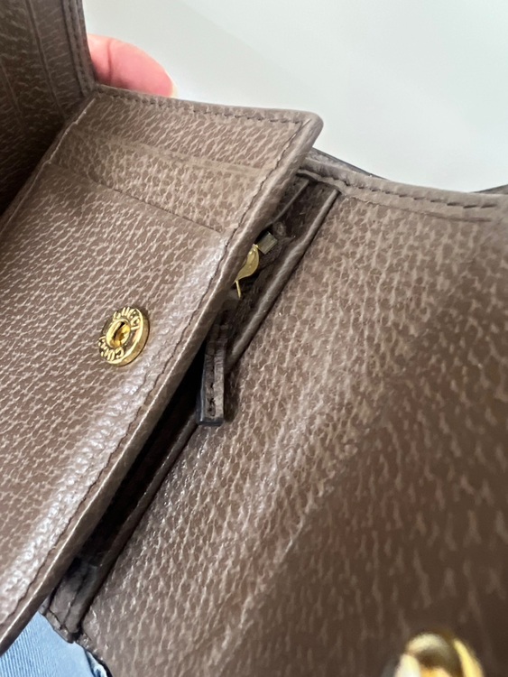 GUCCI財布（ブランド財布・小物）の商品画像 - 査定依頼日：2025年8月9日 - 最高査定価格：10,000円