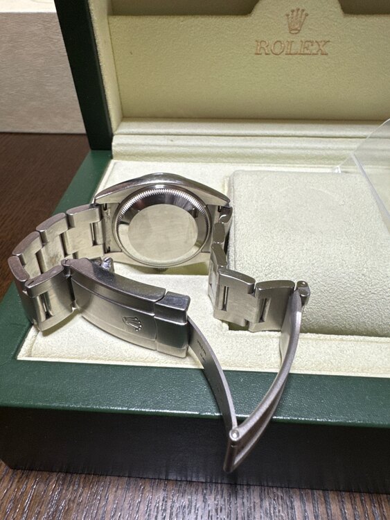 ロレックス エアキング 11421（高級時計）の商品画像 - 査定依頼日：2025年3月26日 - 最高査定価格：400,000円