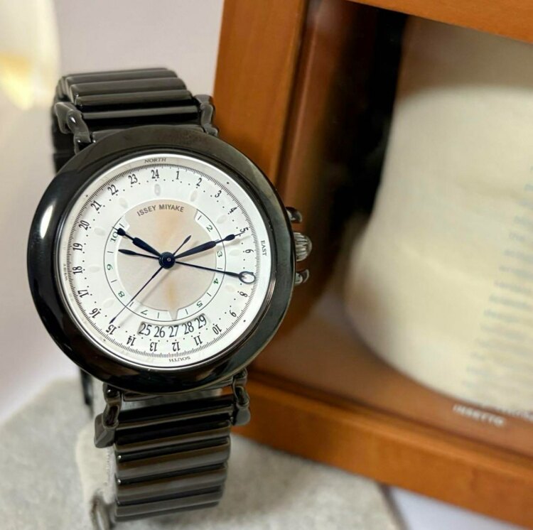ISSEY MIYAKE INSETTO（高級時計）の商品画像 - 査定依頼日：2025年5月30日 - 最高査定価格：60,000円