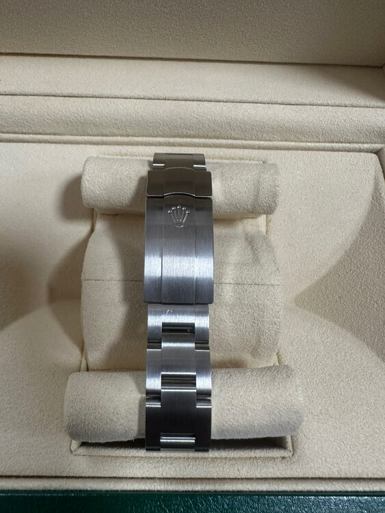 ロレックス パーペチュアル 17720（高級時計）の商品画像 - 査定依頼日：2025年3月18日 - 最高査定価格：750,000円