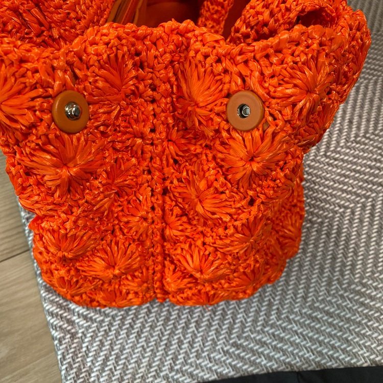 PRADA 編み込みバッグ（ブランドバッグ）の商品画像 - 査定依頼日：2025年8月30日 - 最高査定価格：50,000円