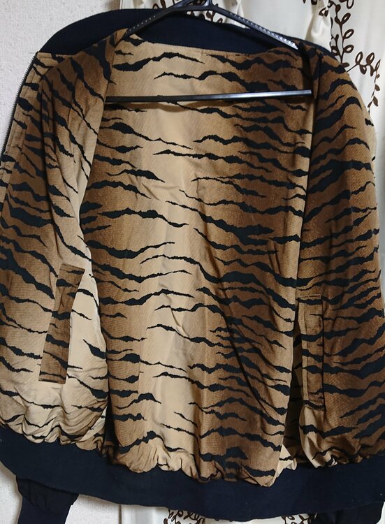 リバーシブルブルゾン（古着・ファッション）の商品画像 - 査定依頼日：2026年2月13日 - 最高査定価格：3,000円