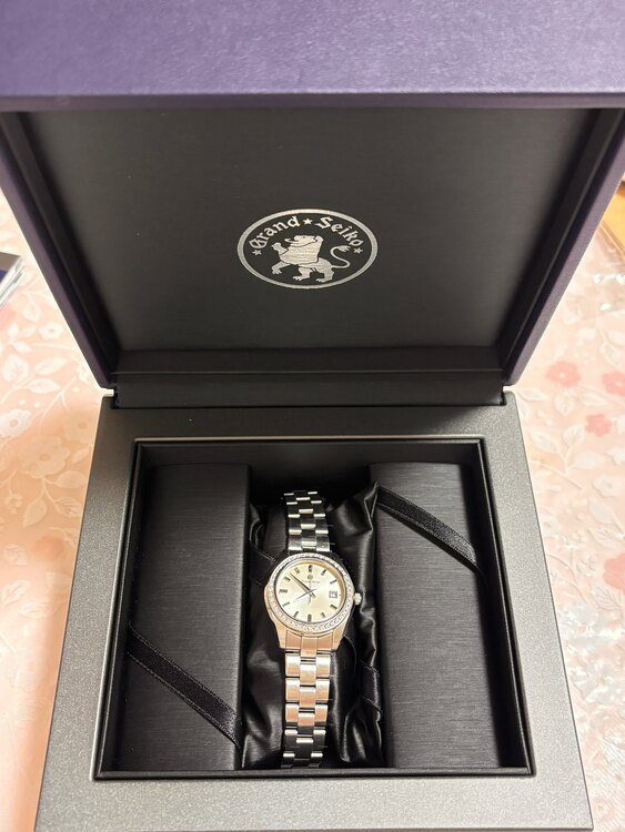 セイコー グランドセイコー STGF36（高級時計）の商品画像 - 査定依頼日：2025年3月26日 - 最高査定価格：300,000円