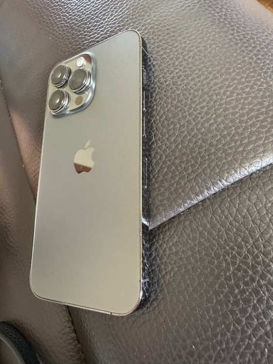iPhone iPhone 13 Pro 256GB SIMフリー（スマホ）の商品画像 - 査定依頼日：2026年9月12日 - 最高査定価格：48,000円