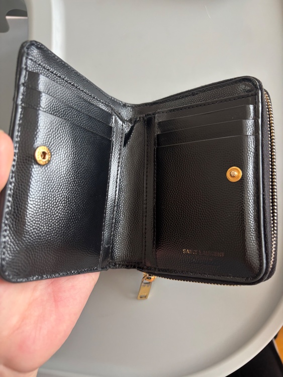 イブサンローラン  （ブランドバッグ）の商品画像 - 査定依頼日：2026年4月6日 - 最高査定価格：45,000円