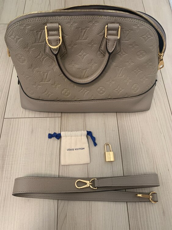 ネオアルマPM（ブランドバッグ）の商品画像 - 査定依頼日：2024年12月18日 - 最高査定価格：150,000円