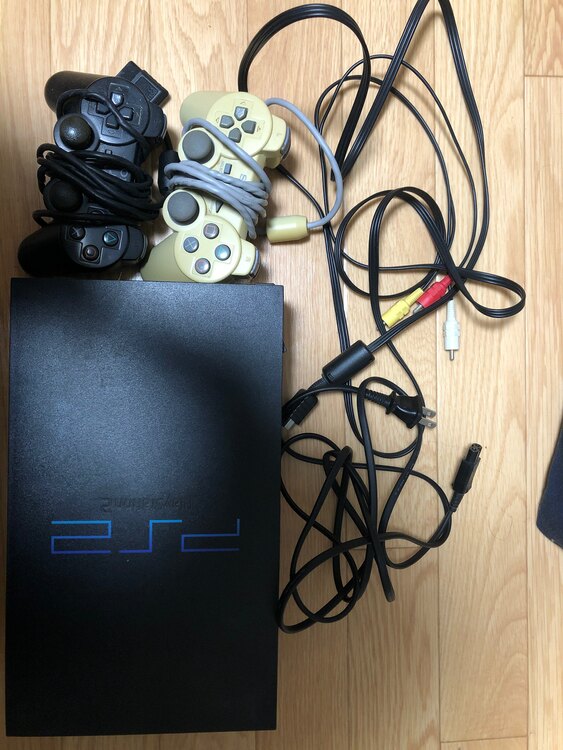 プレステ2 SCPH-30000（ゲーム機本体・ゲームソフト）の商品画像 - 査定依頼日：2024年12月8日 - 最高査定価格：2,000円