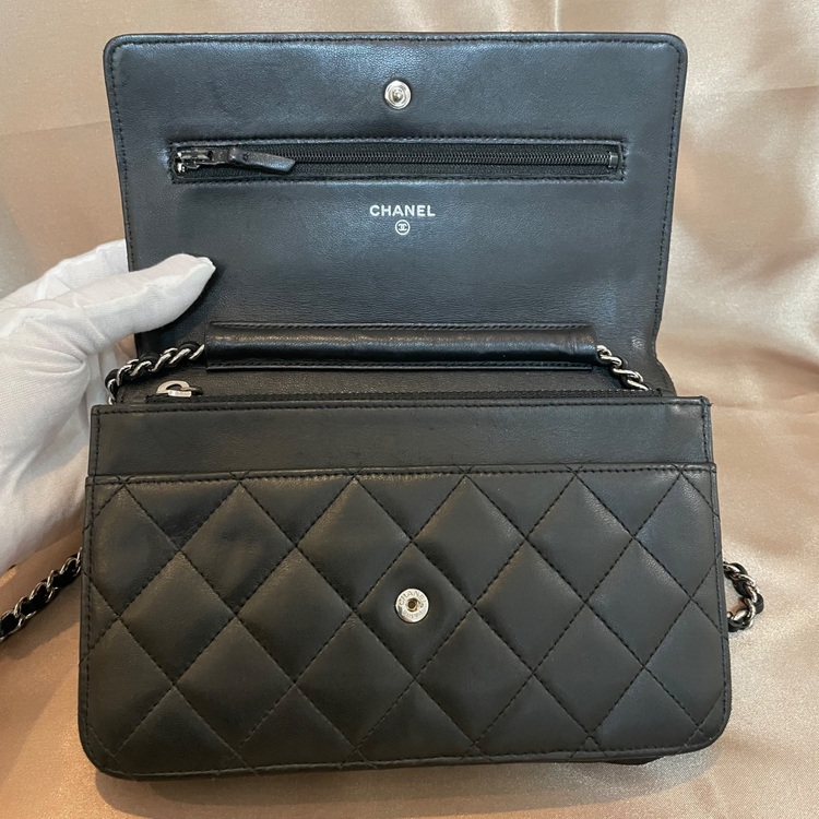 シャネル　ラムスキン チェーンウォレット（ブランドバッグ）の商品画像 - 査定依頼日：2025年6月8日 - 最高査定価格：170,000円