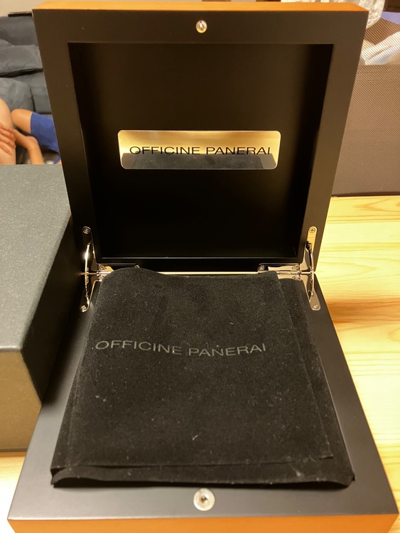 GMT（高級時計）の商品画像 - 査定依頼日：2025年11月17日 - 最高査定価格：500,000円