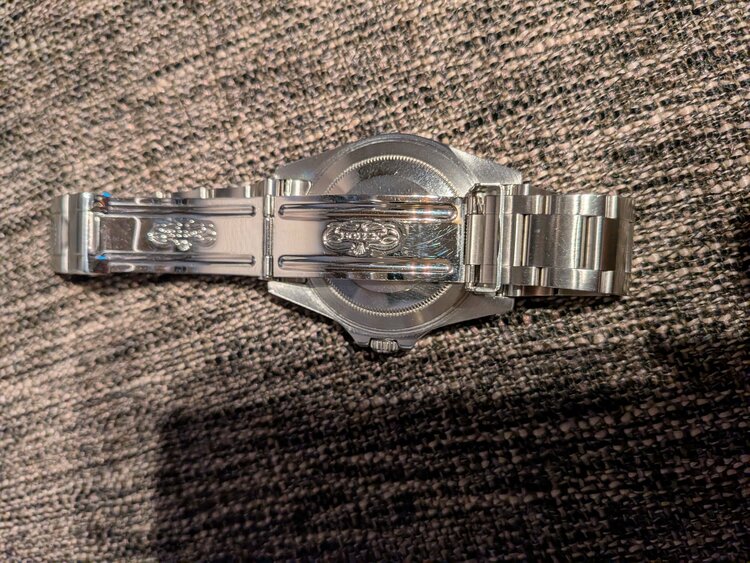 ロレックス エクスプローラー f39870（高級時計）の商品画像 - 査定依頼日：2026年3月8日 - 最高査定価格：1,050,000円