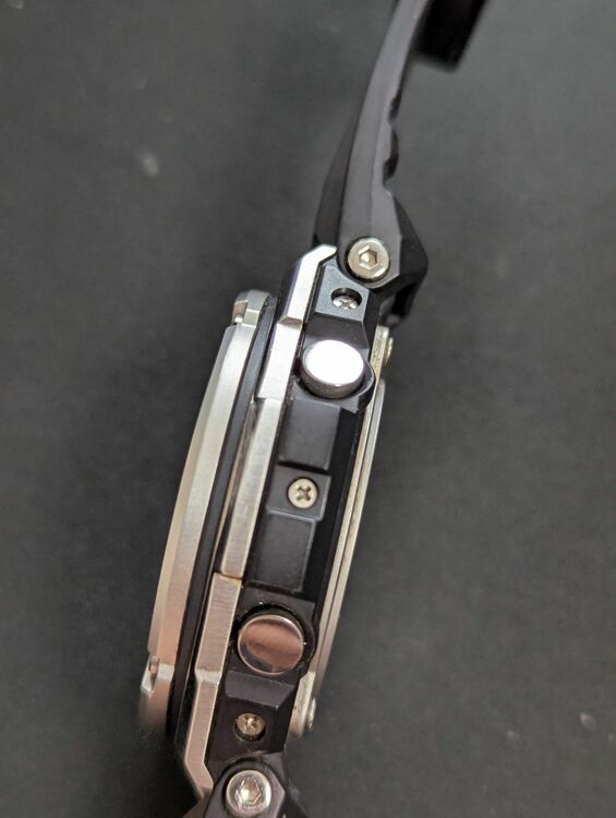 G-SHOCK その他 GST-W110（高級時計）の商品画像 - 査定依頼日：2025年7月16日 - 最高査定価格：6,000円