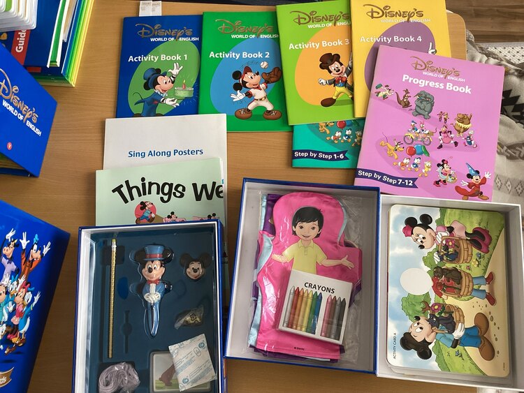 ディズニー英語システムフルセット（CD・DVD）の商品画像 - 査定依頼日：2025年4月15日 - 最高査定価格：3,000円