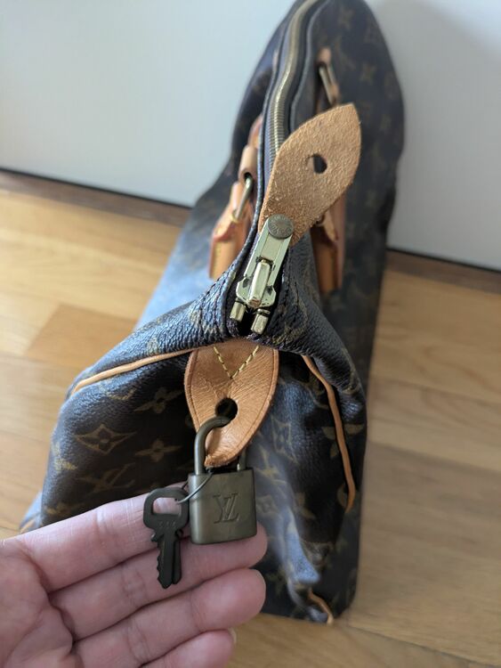 ルイヴィトン モノグラム （ブランドバッグ）の商品画像 - 査定依頼日：2025年9月13日 - 最高査定価格：70,000円