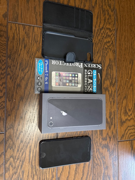 iPhone8（スマホ）の商品画像 - 査定依頼日：2025年10月6日 - 最高査定価格：8,000円