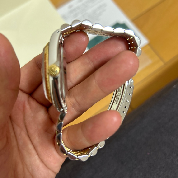 ロレックス デイトナ 1623（高級時計）の商品画像 - 査定依頼日：2025年10月21日 - 最高査定価格：1,050,000円