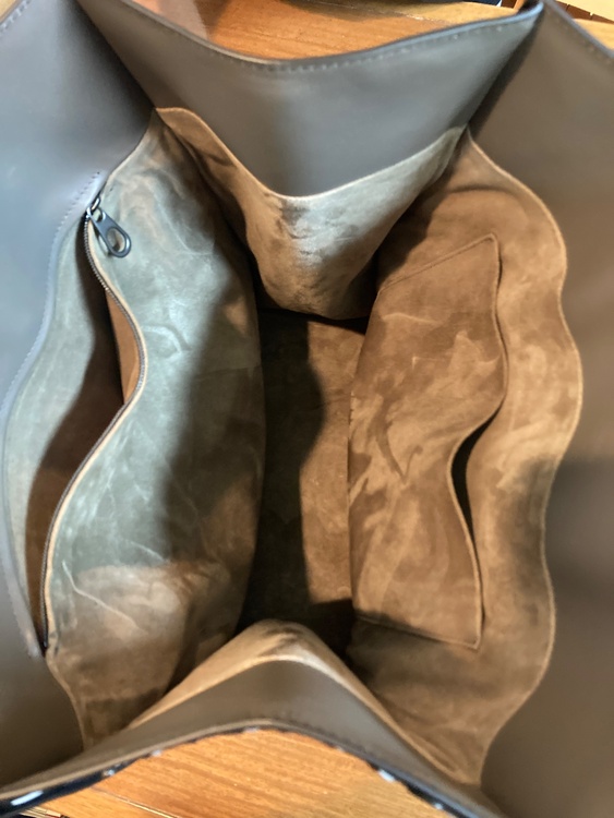 メンズトートバッグ（ブランドバッグ）の商品画像 - 査定依頼日：2026年2月19日 - 最高査定価格：100,000円