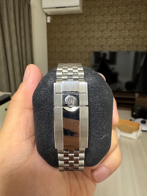 ロレックス GMTマスター （高級時計）の商品画像 - 査定依頼日：2025年6月6日 - 最高査定価格：2,600,000円