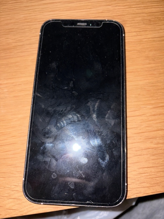 iPhone iPhone 12 Pro 128GB docomo（スマホ）の商品画像 - 査定依頼日：2026年8月1日 - 最高査定価格：30,500円