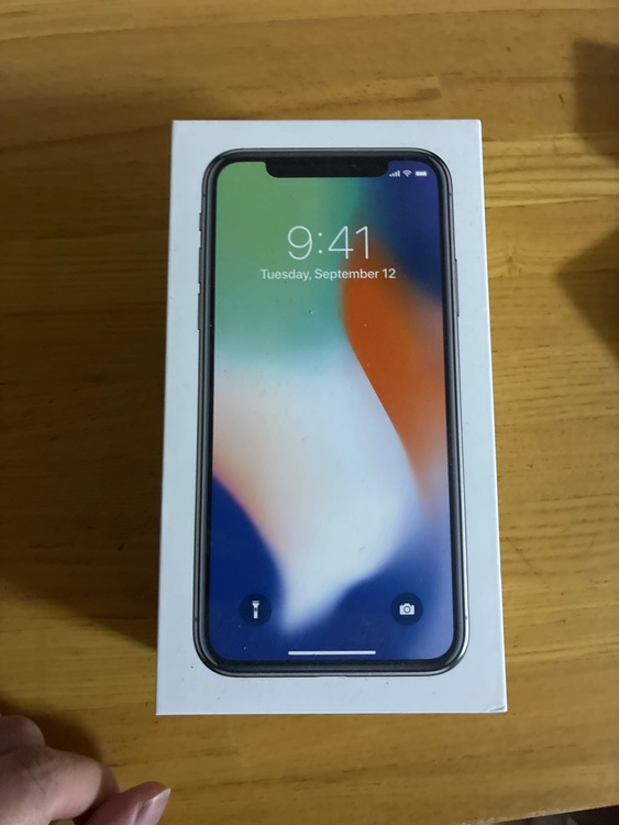 iPhoneX 64GB docomo（スマホ）の商品画像 - 査定依頼日：2026年1月27日 - 最高査定価格：12,000円