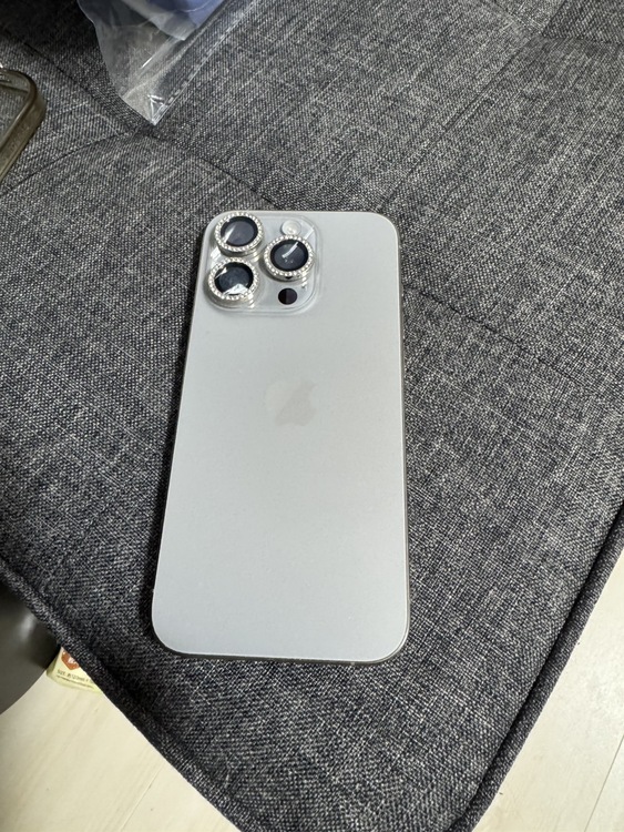 iPhone 15 Pro 256GB SIMフリー（スマホ）の商品画像 - 査定依頼日：2026年5月6日 - 最高査定価格：81,000円
